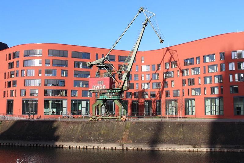 City Apartment Duisburg 1#Netflix &Wlan &Kingsize Bett &Kaffee Maschine & Central & 500M Innenhafen & 2 Min U Bahn Kültér fotó